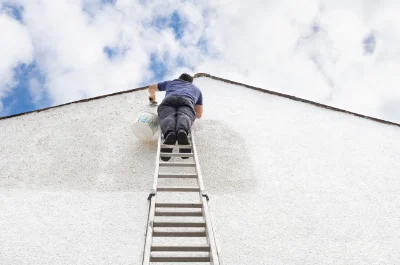 Peinture extérieure à Liouc — façades et ravalement
